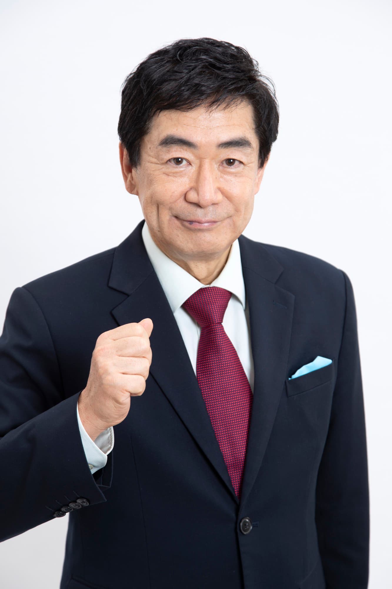 拳を握り決意を示す大野一美